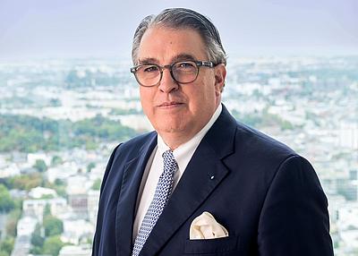 Dr. Stefan Knoll Stefan Knoll