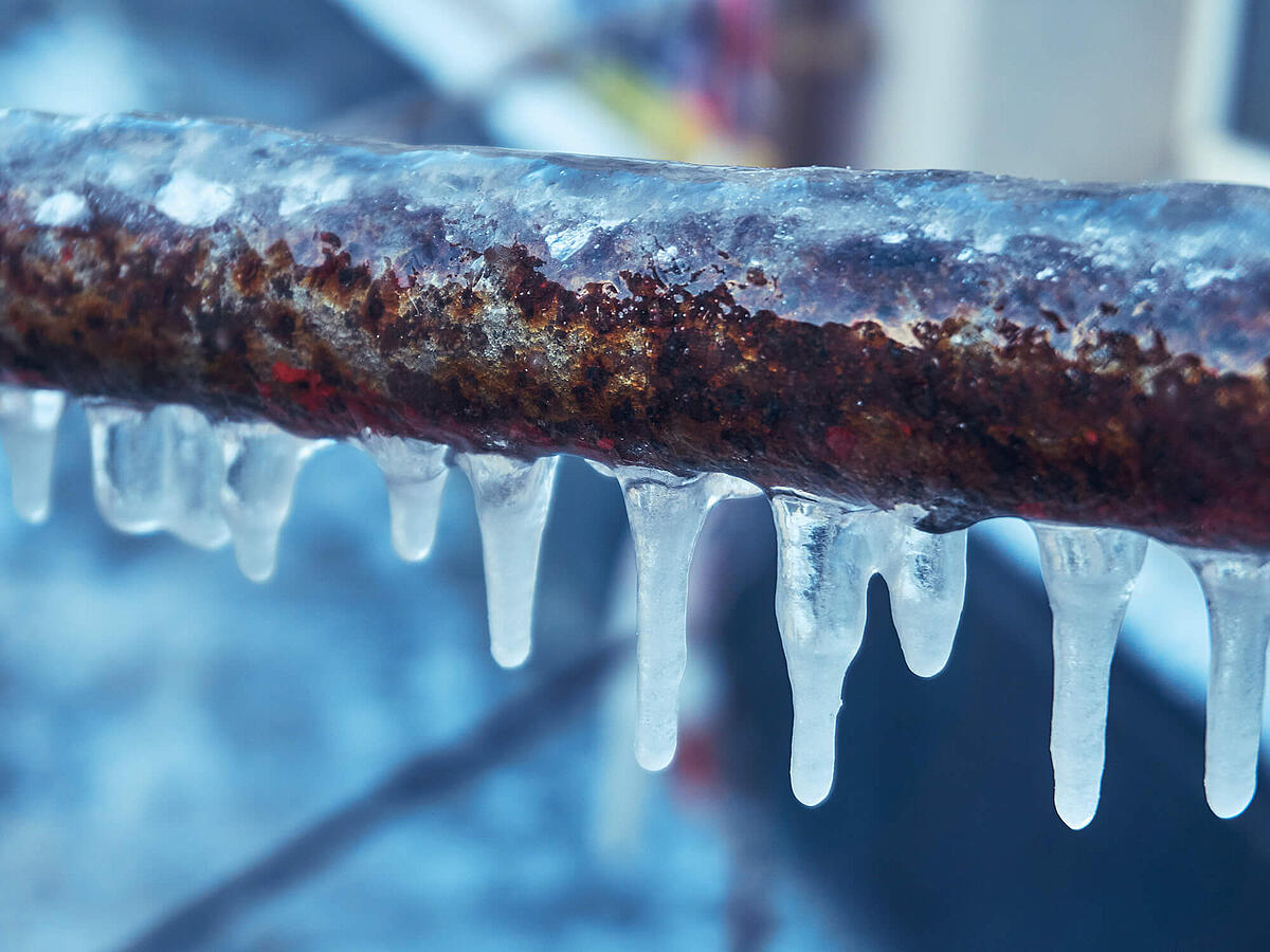 Frostschäden: So bleiben Wasserleitungen eisfrei 