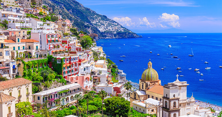 Bunte Häuser an der Amalfi-Küste