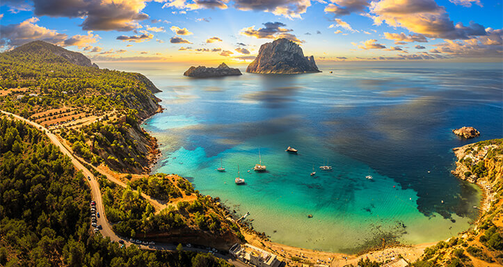 Blick auf die Bucht von Ibiza Blick auf die Bucht von Ibiza
