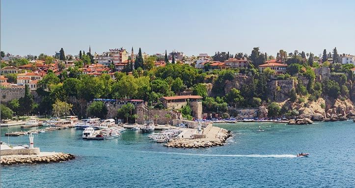 Ausblick auf den Hafen von Antalya Ausblick auf den Hafen von Antalya
